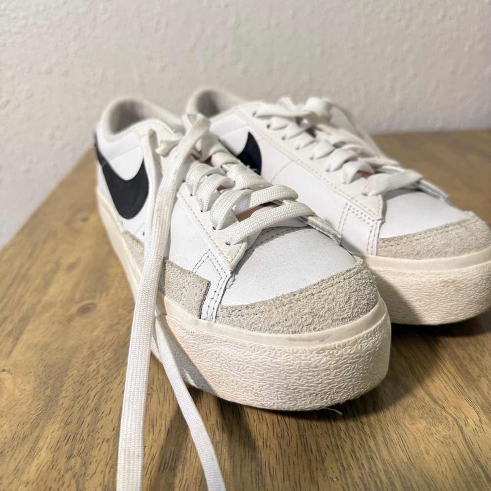 Nike White and Black Platform blazers